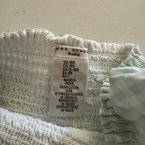 Gingham Outfit - Picture 4 of 5